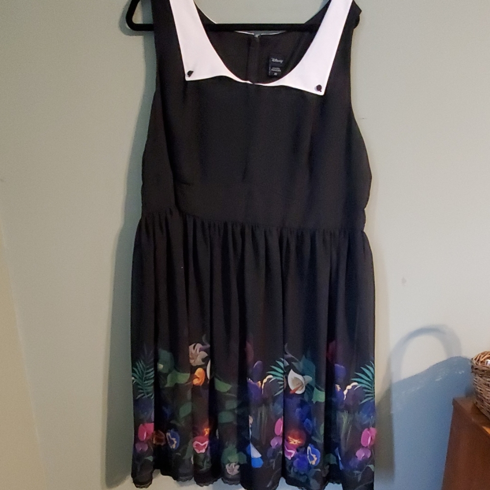 Women's Disney Alice in Wonderland dress
